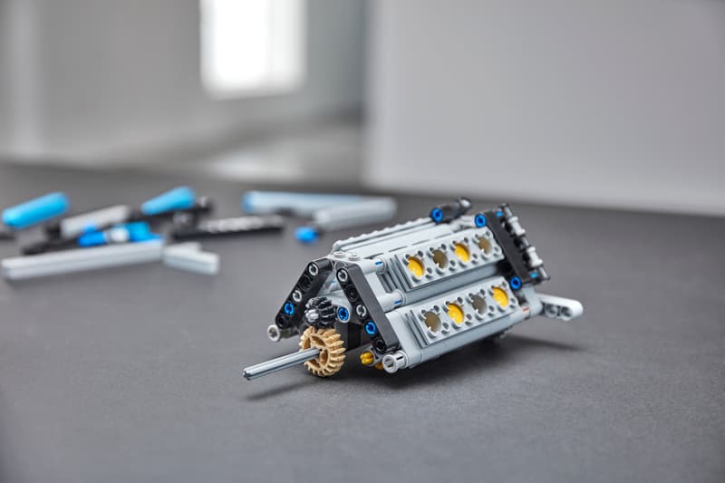 Bugatti Chiron TECHNIC (3599+pcs)