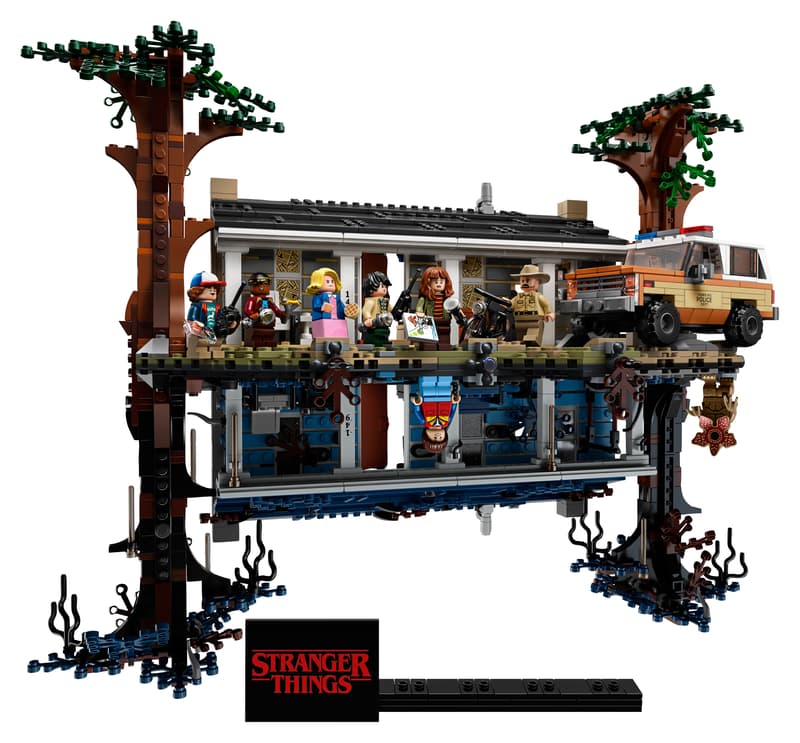 Stranger Things The Upside Down (2287+pcs)